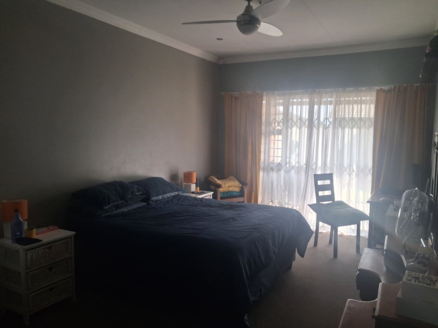 To Let 3 Bedroom Property for Rent in Somerton Estate Free State